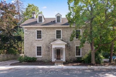 Semi-Detached House for lease at 35 Mackay Street, Ottawa, Ontario, K1M 2B2 - New Edinburgh - MLS: X13774182