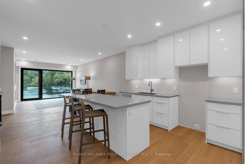 103 - 32 Brunel Road