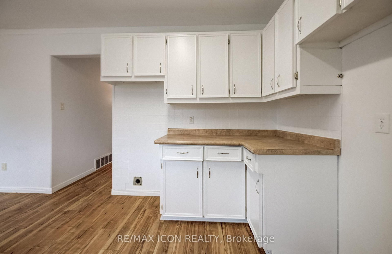 315 Perth Street • Wellington North, ON photo 11
