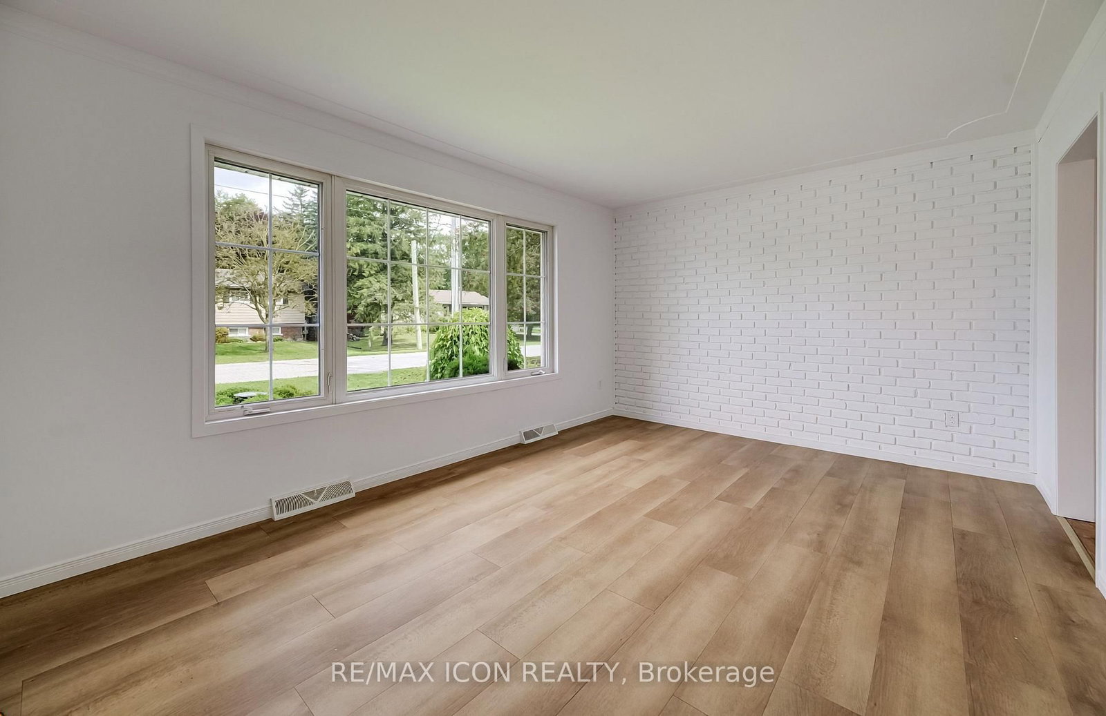 315 Perth Street • Wellington North, ON photo 13