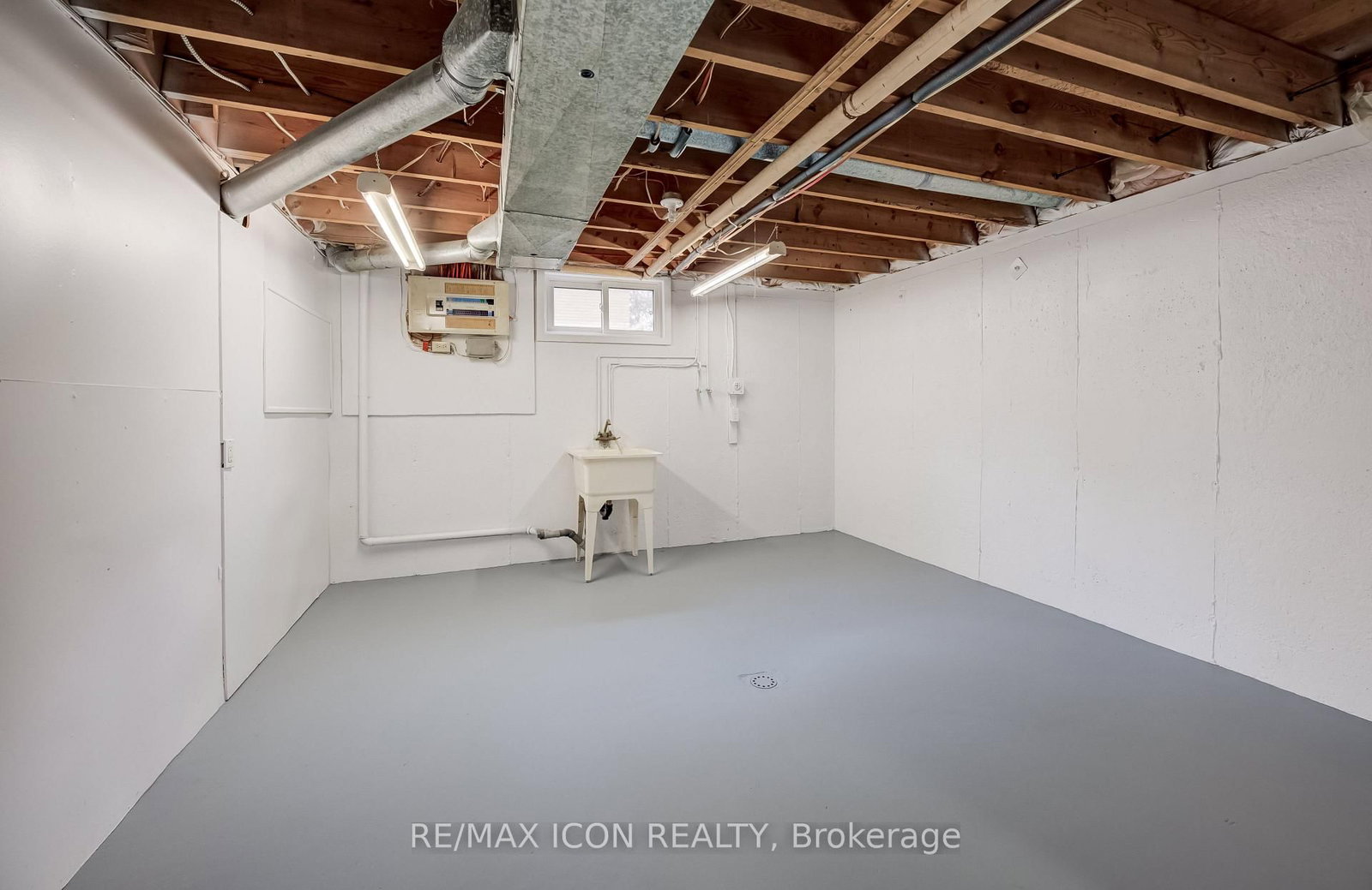 315 Perth Street • Wellington North, ON photo 31