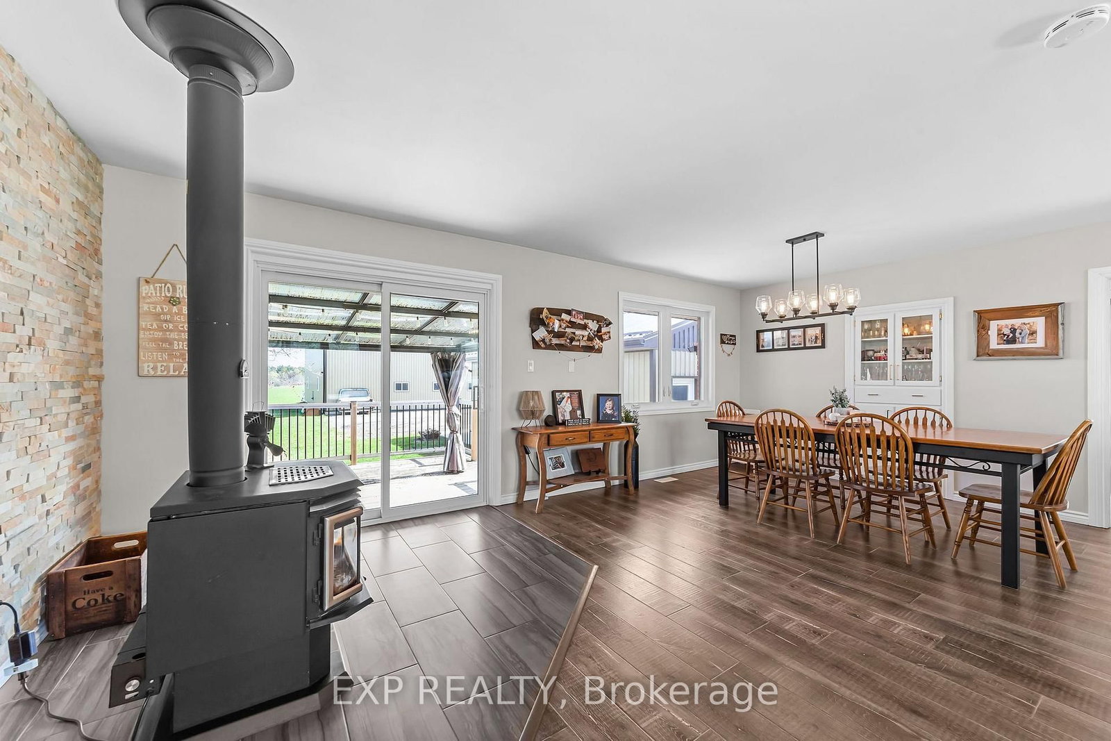 9221 Hickory Drive • Strathroy-Caradoc, ON photo 17