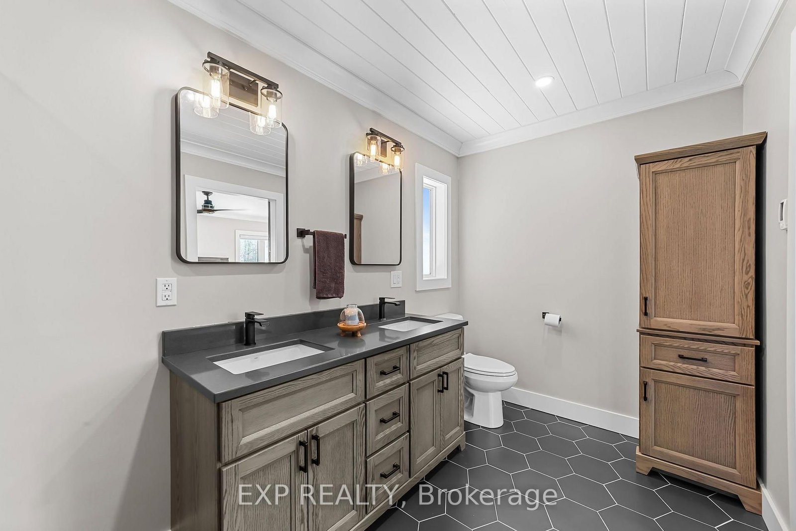 9221 Hickory Drive • Strathroy-Caradoc, ON photo 21