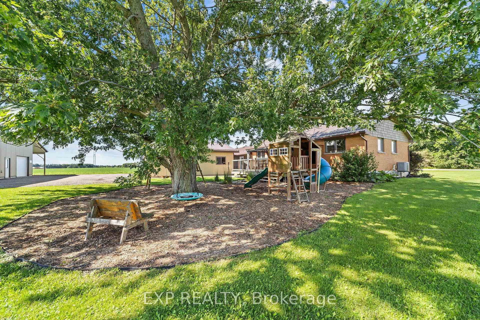 9221 Hickory Drive • Strathroy-Caradoc, ON photo 43