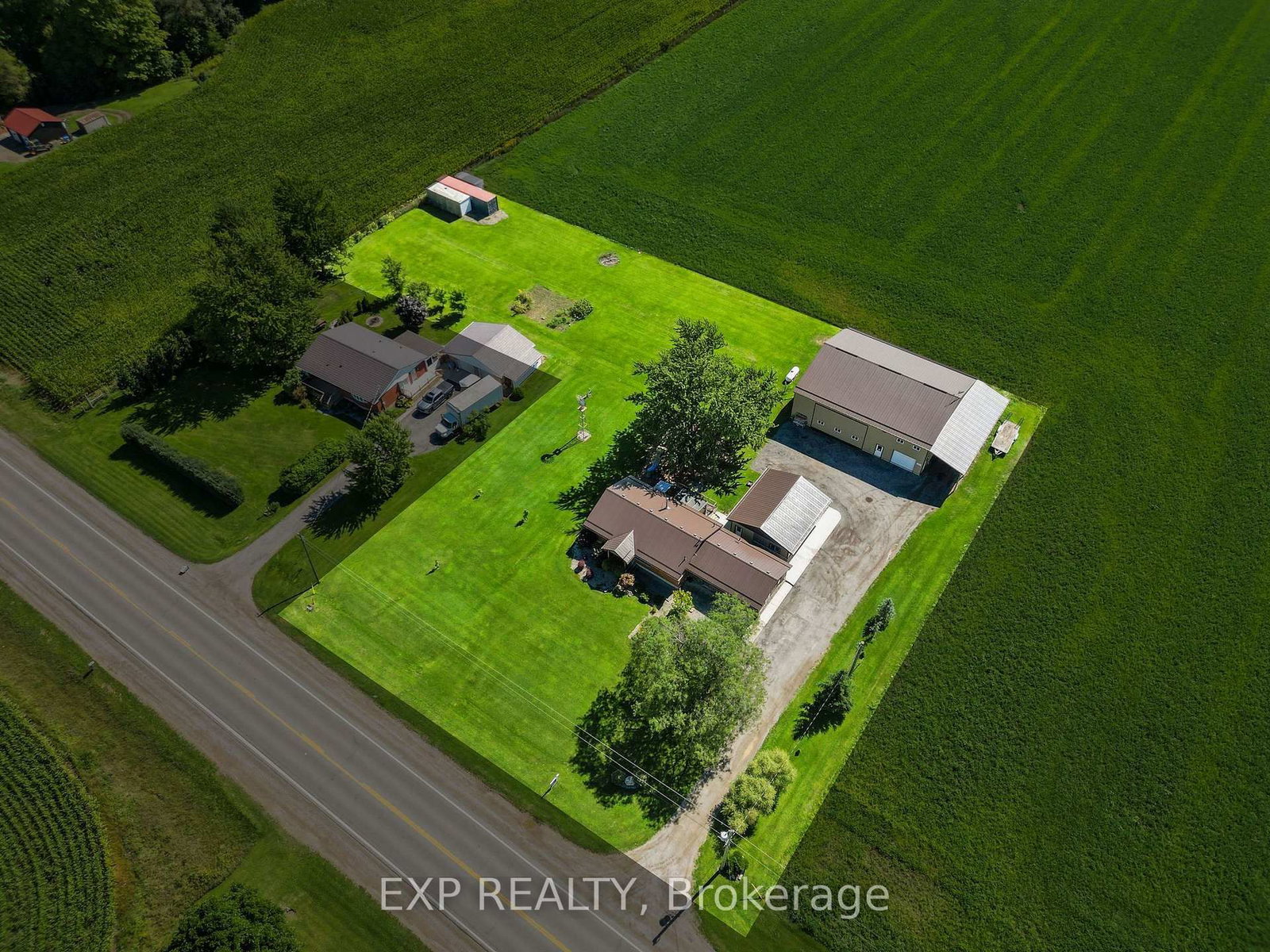 9221 Hickory Drive • Strathroy-Caradoc, ON photo 8