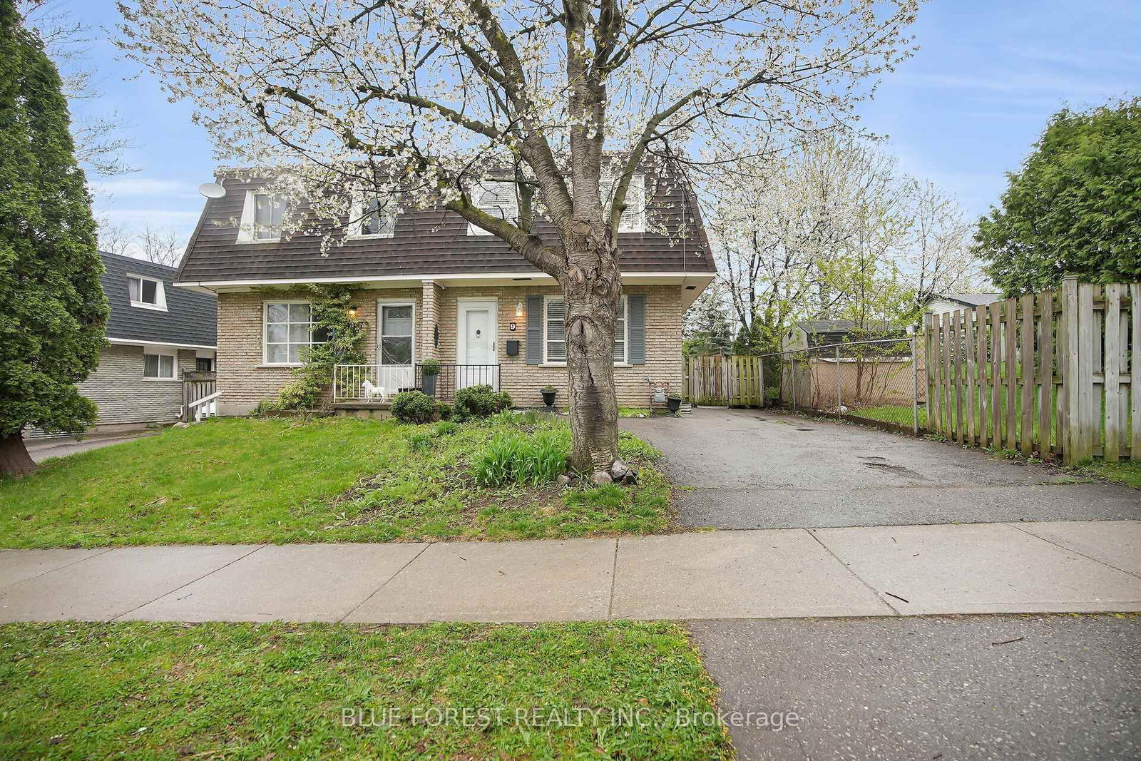 9 ARDSLEY Road, London North, photo 2
