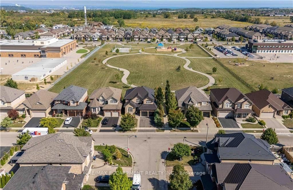 51 Showcase Drive • Hamilton, ON photo 31