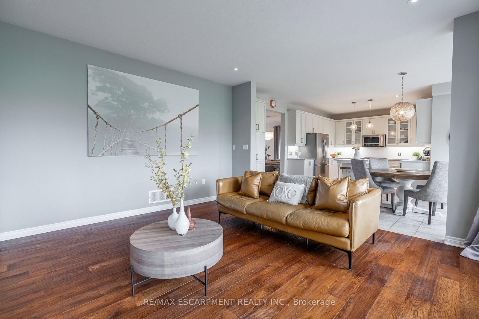 51 Showcase Drive • Hamilton, ON photo 4