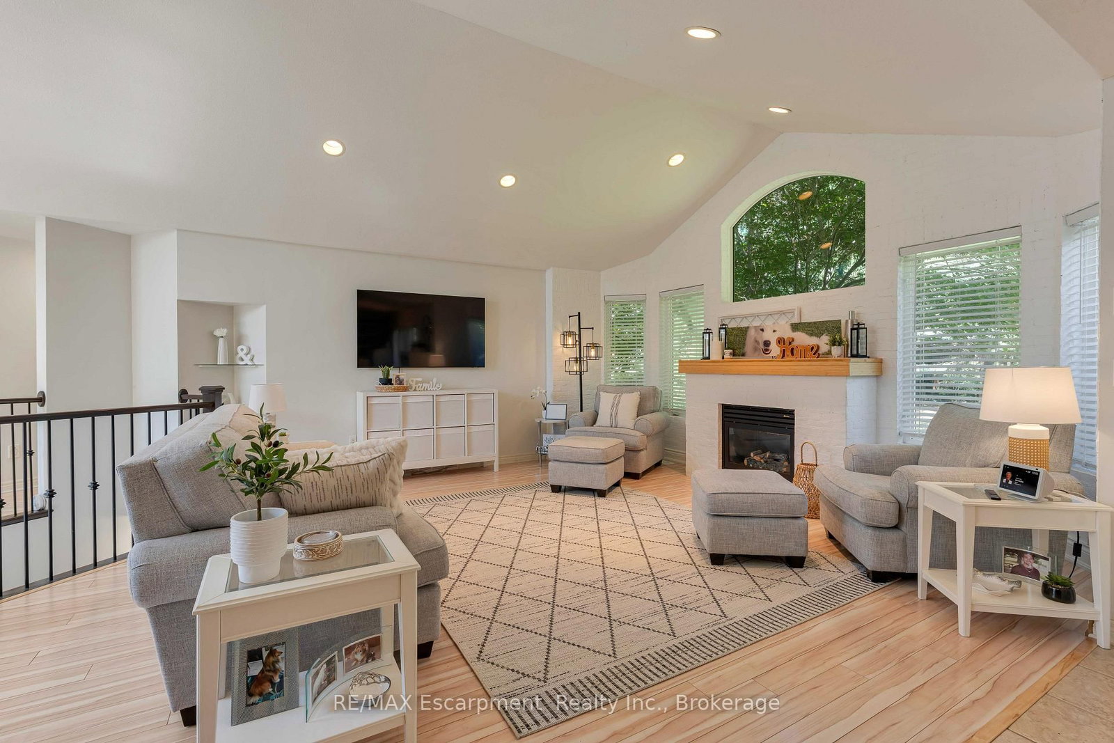 31 Alder Crescent • Pelham, ON photo 10