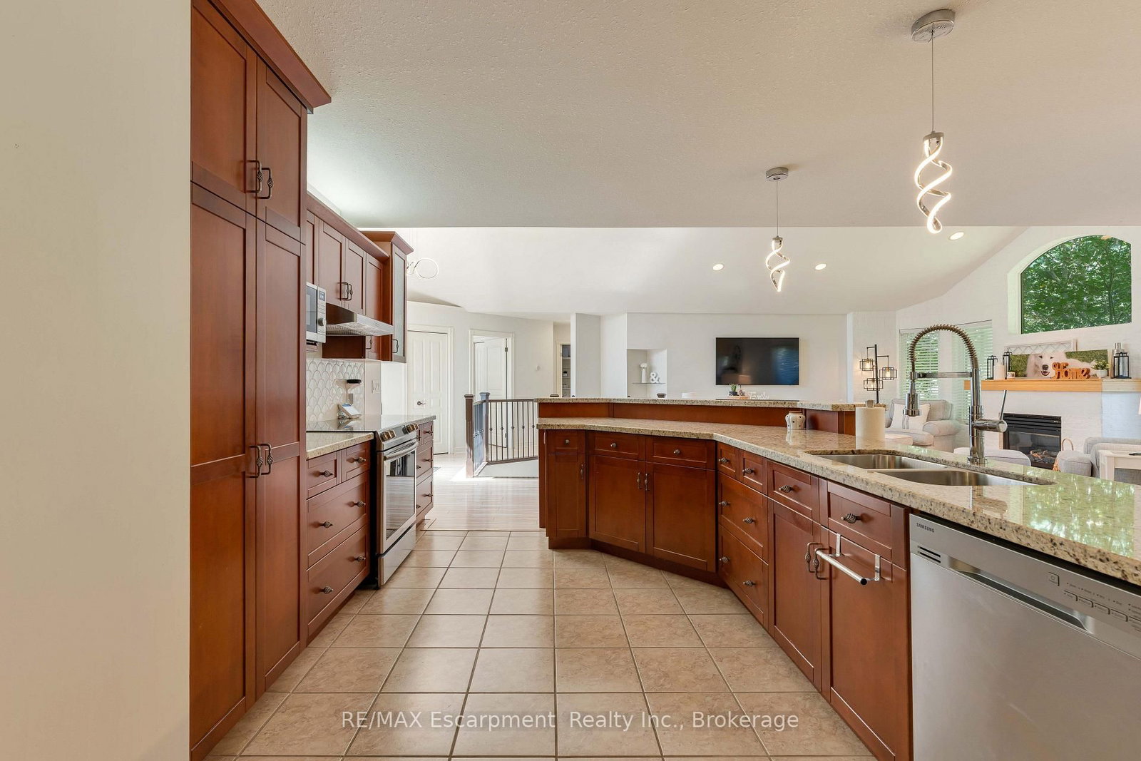 31 Alder Crescent • Pelham, ON photo 15