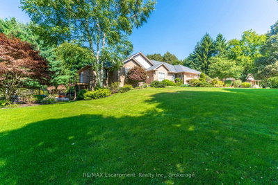 31 Alder Crescent • Pelham, ON photo 6
