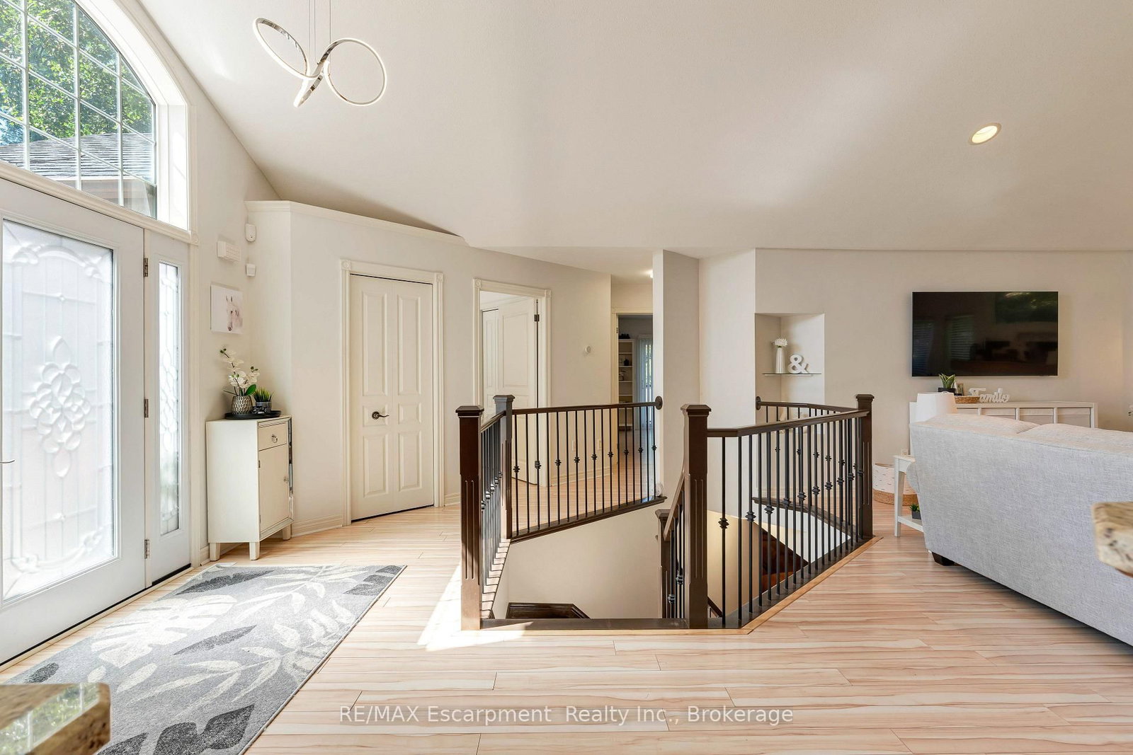 31 Alder Crescent • Pelham, ON photo 8
