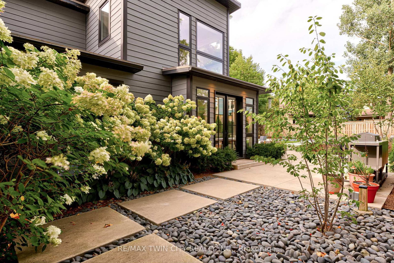 279 Geddes Street • Centre Wellington, ON photo 6