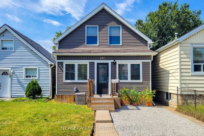 Detached House for sale at 391 Cope Street, Hamilton, Ontario, L8H 5C2 - Homeside - MLS: X13774458
