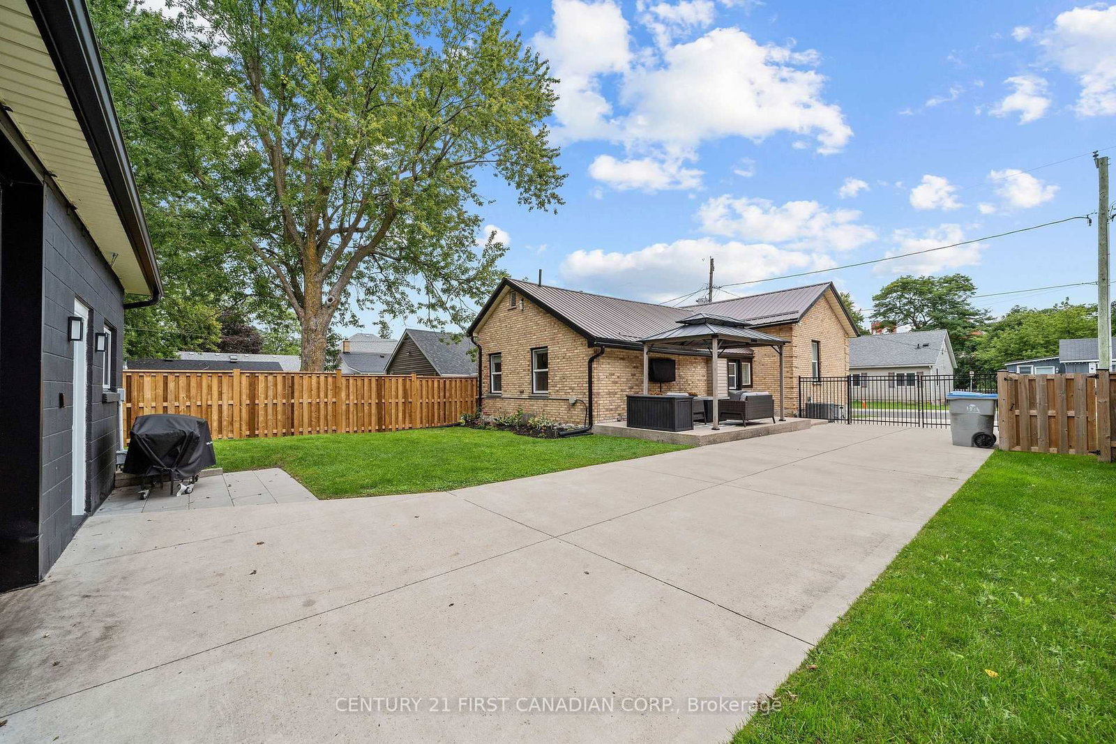 201 Water Street • Lucan Biddulph, ON photo 7