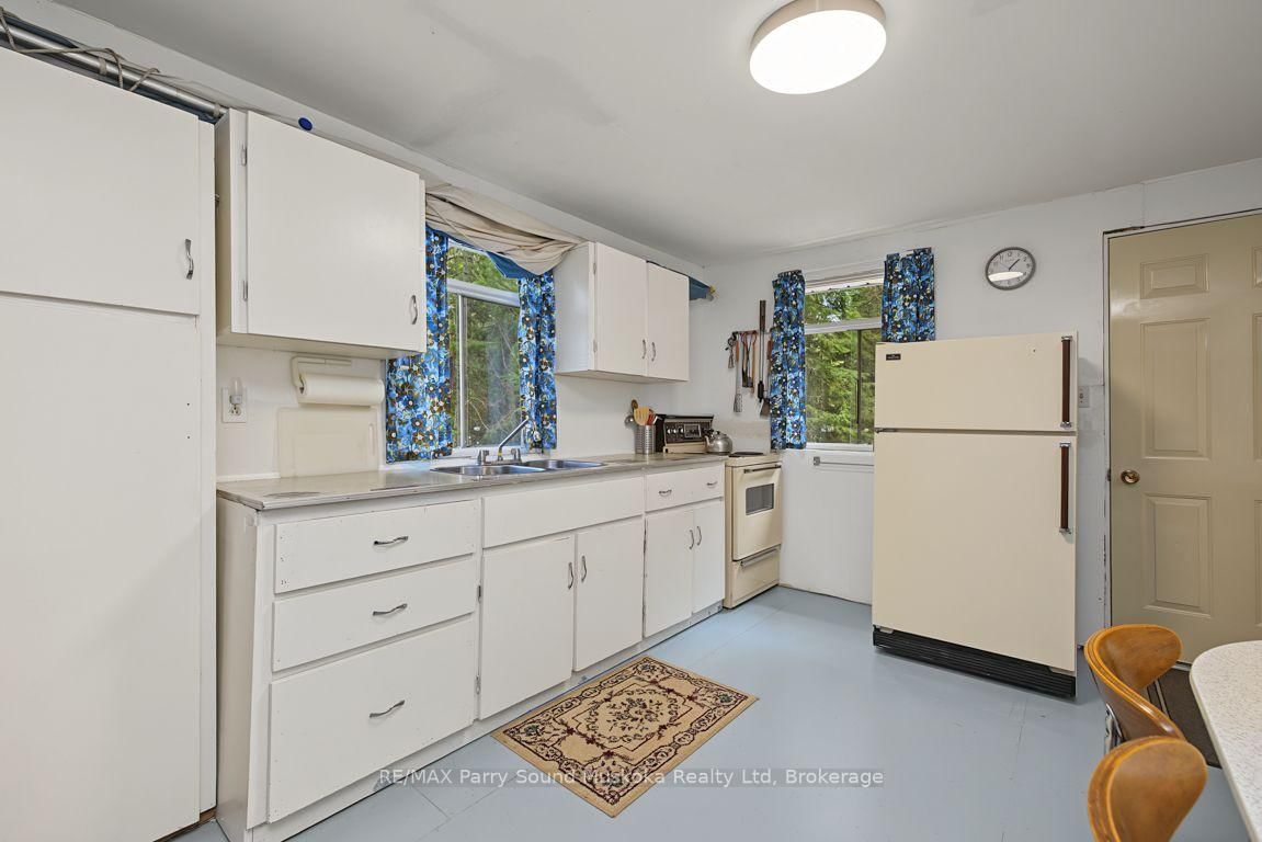 28 Porter Lane • McDougall, ON photo 17
