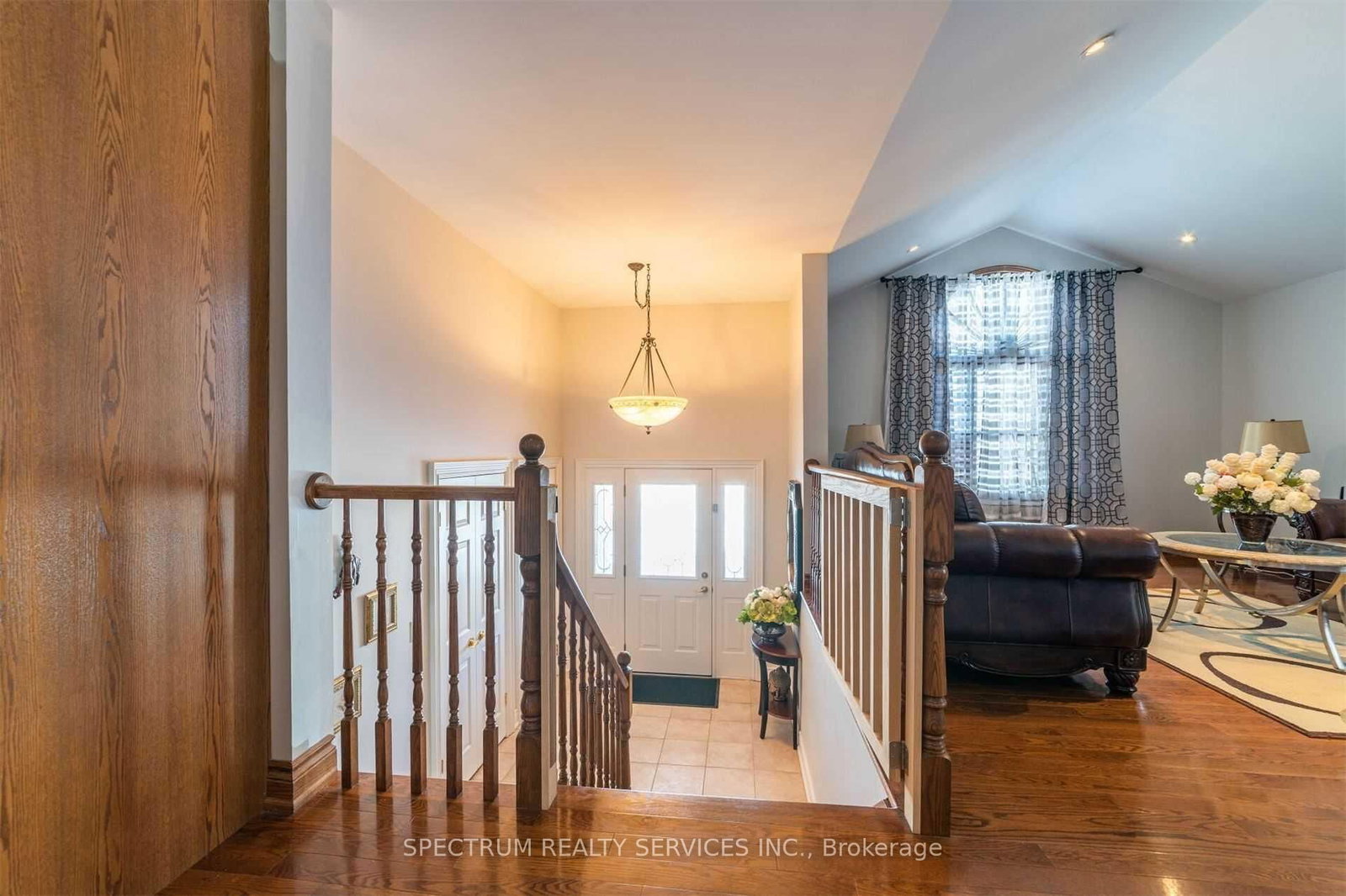 8112 Beaver Glen Drive, Niagara Falls 4