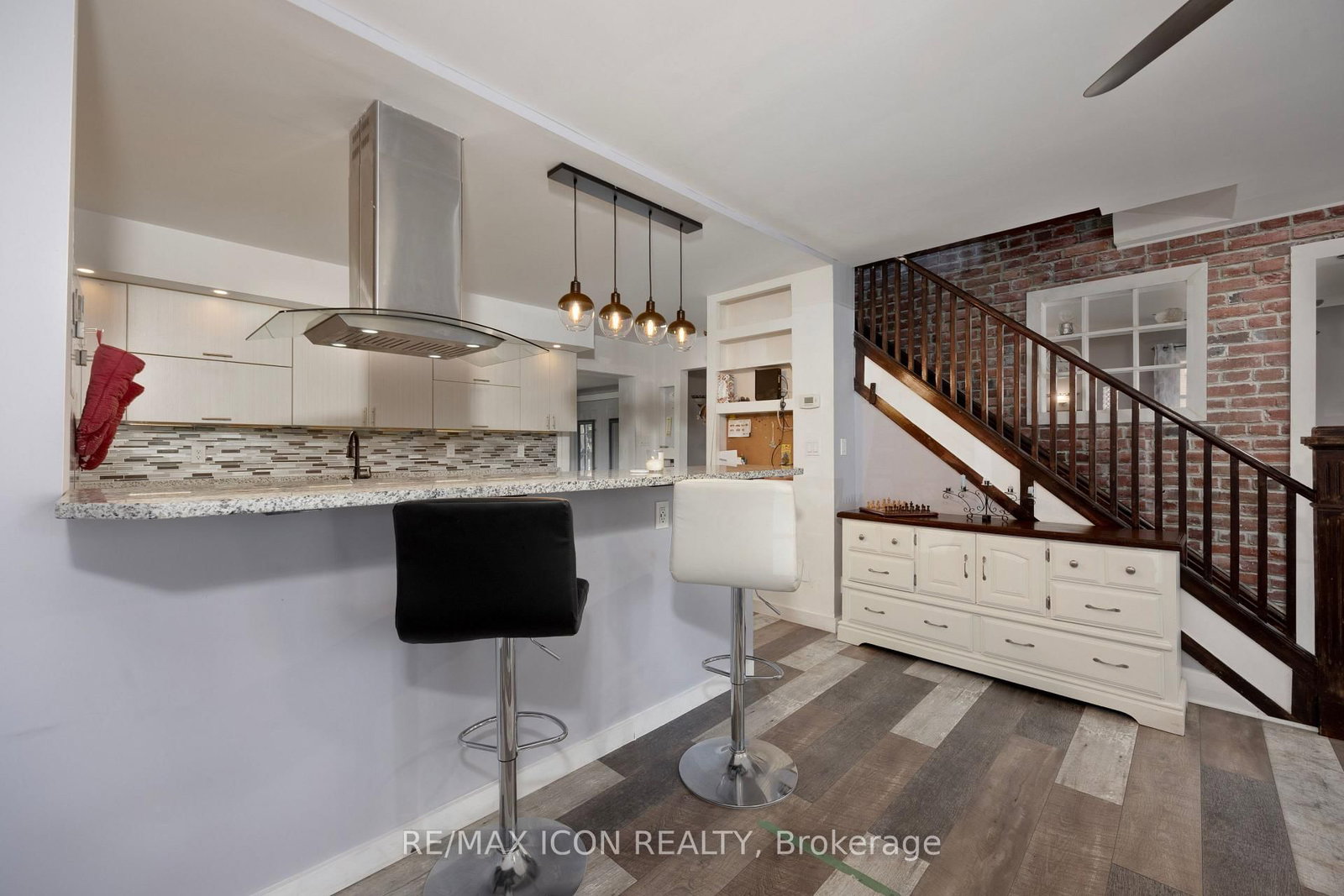 196 Cameron Street • Goderich, ON photo 7