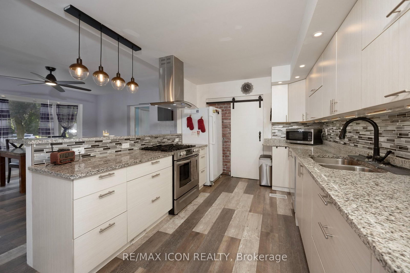 196 Cameron Street • Goderich, ON photo 9