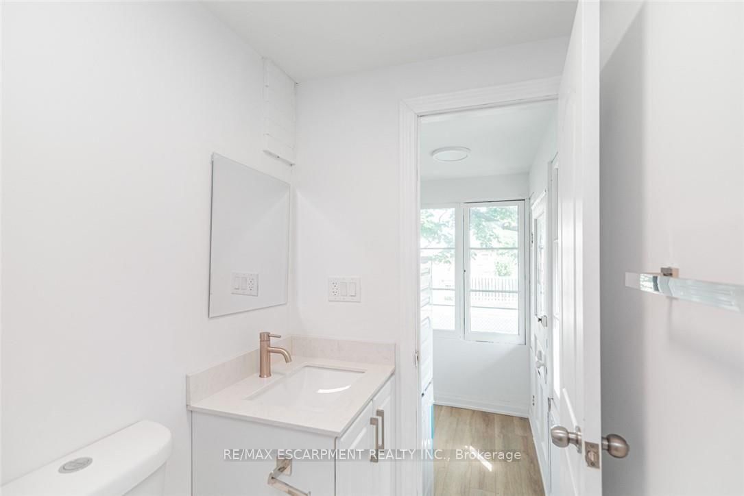90 Belview Avenue • Hamilton, ON photo 11
