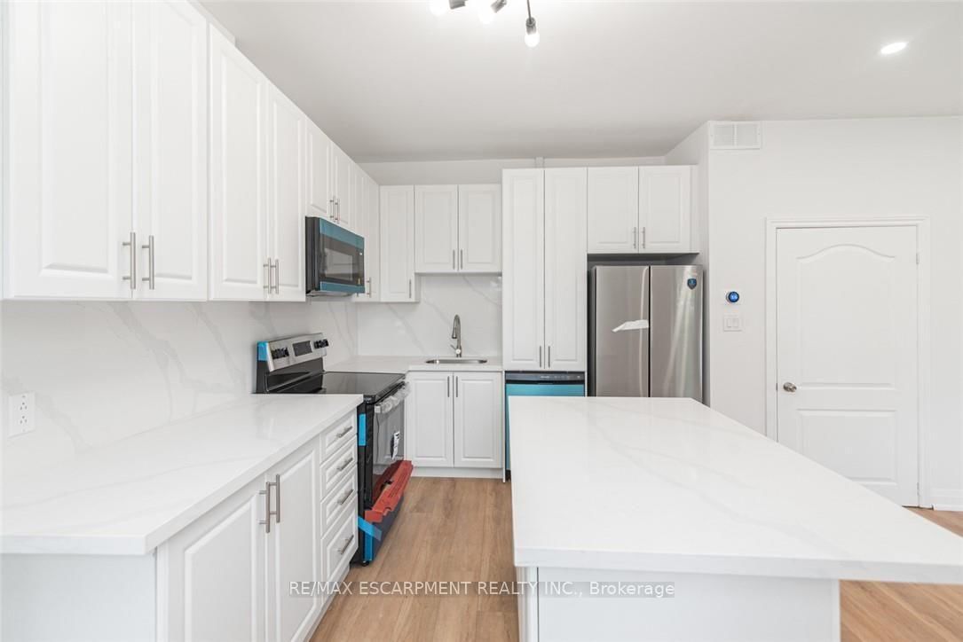 90 Belview Avenue • Hamilton, ON photo 13