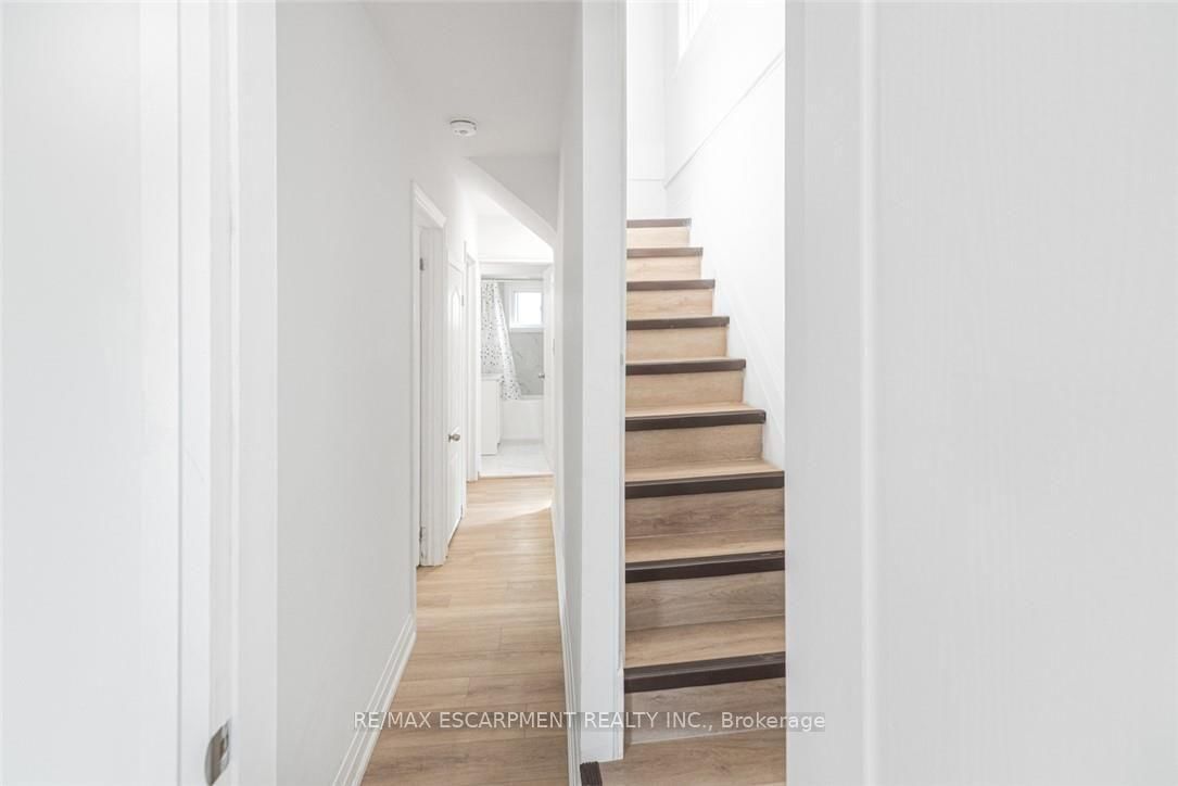 90 Belview Avenue • Hamilton, ON photo 18
