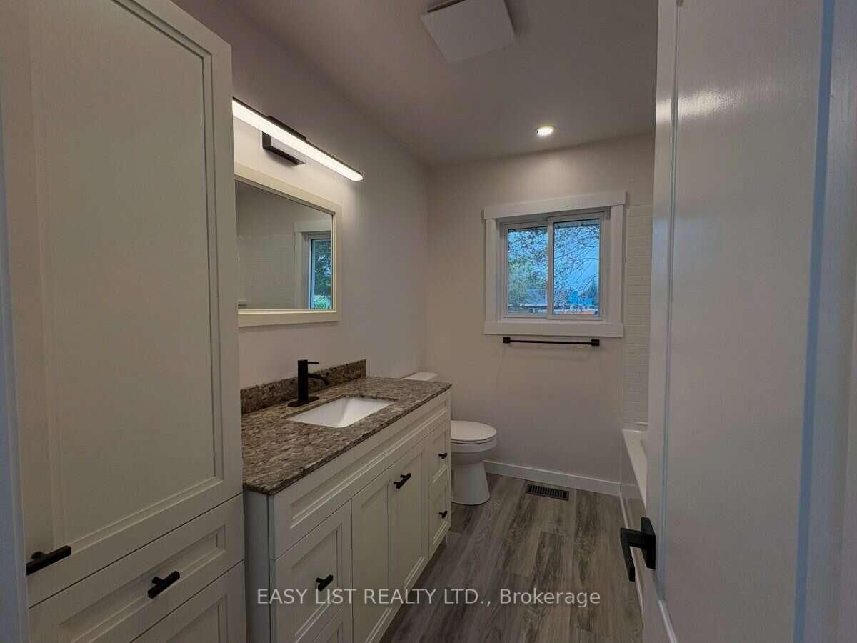 21 Bruce Rd 22 • Brockton, ON photo 13