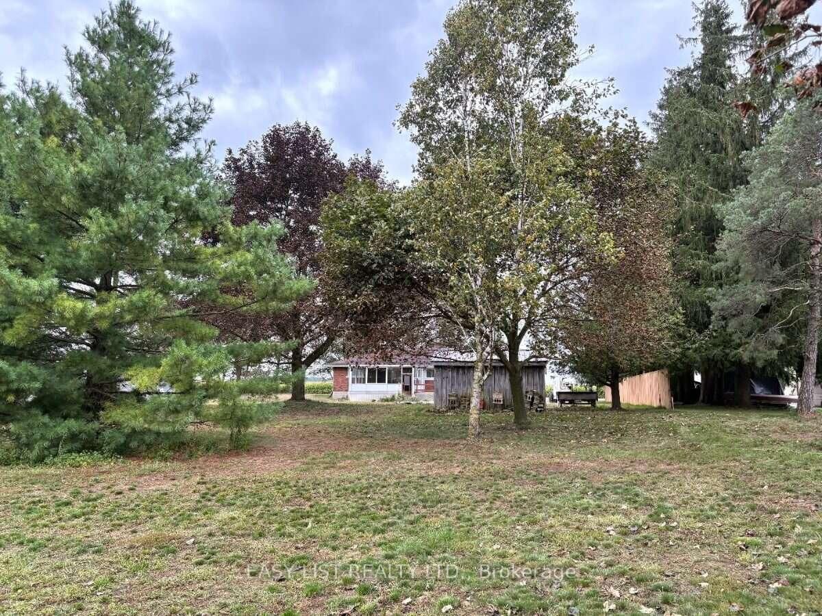 21 Bruce Rd 22 • Brockton, ON photo 16