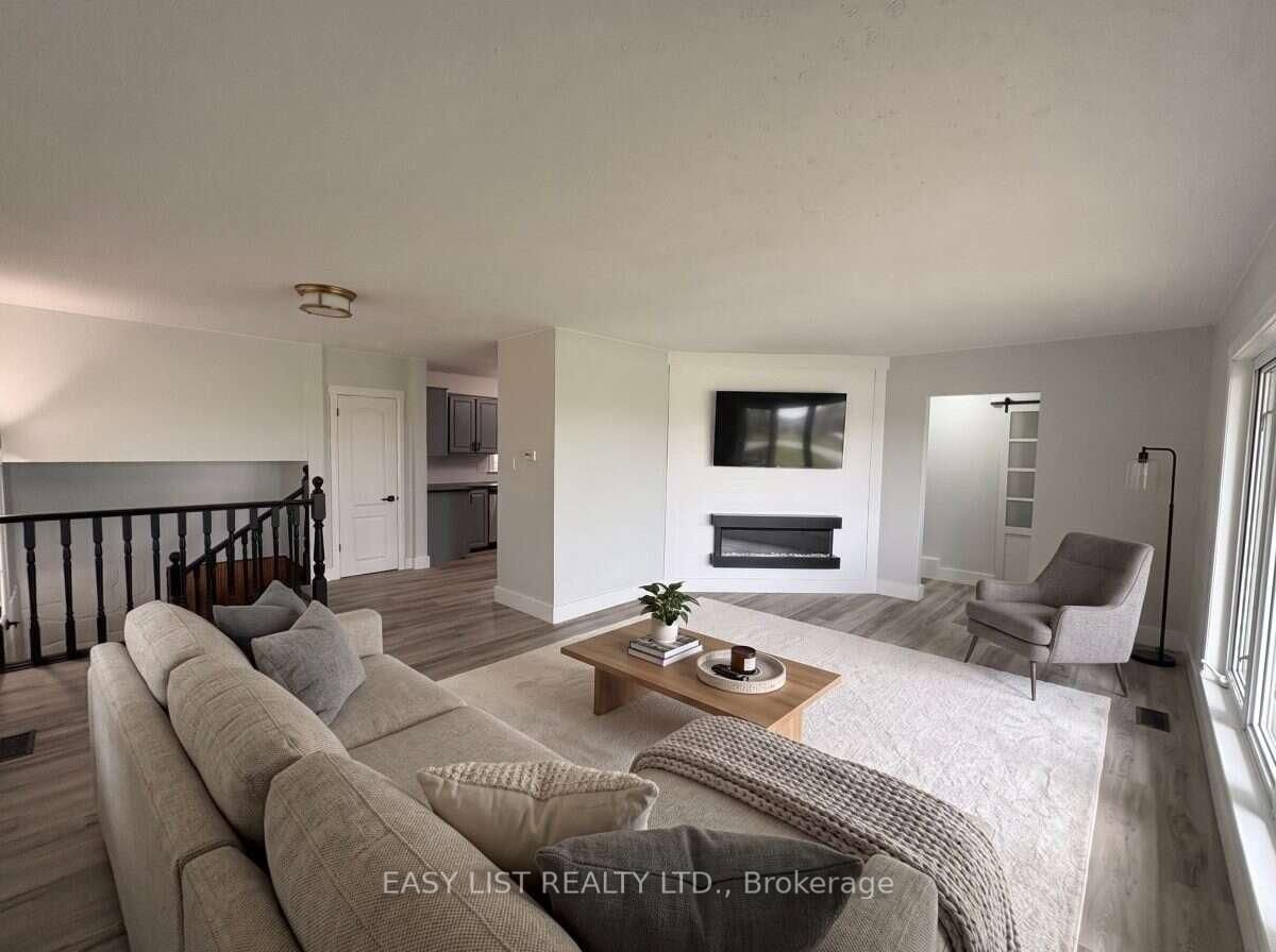 21 Bruce Rd 22 • Brockton, ON photo 6