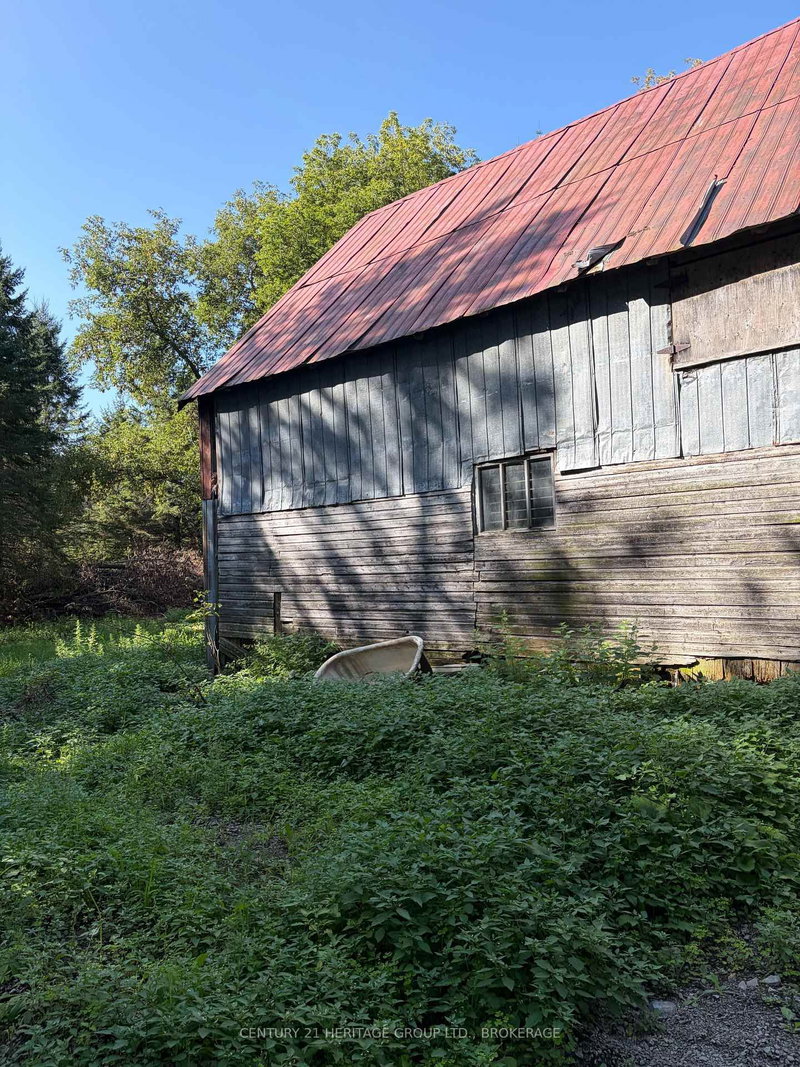 523 Lower Oak Leaf Road