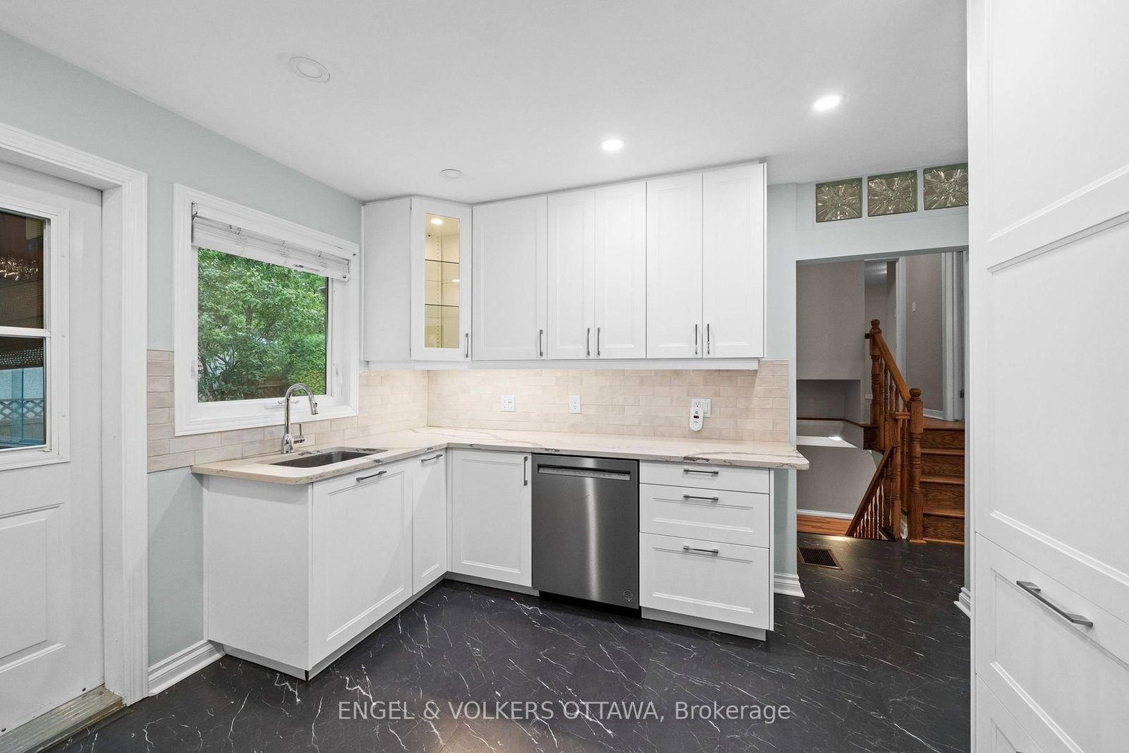20 Parthia Avenue • Ottawa, ON photo 14