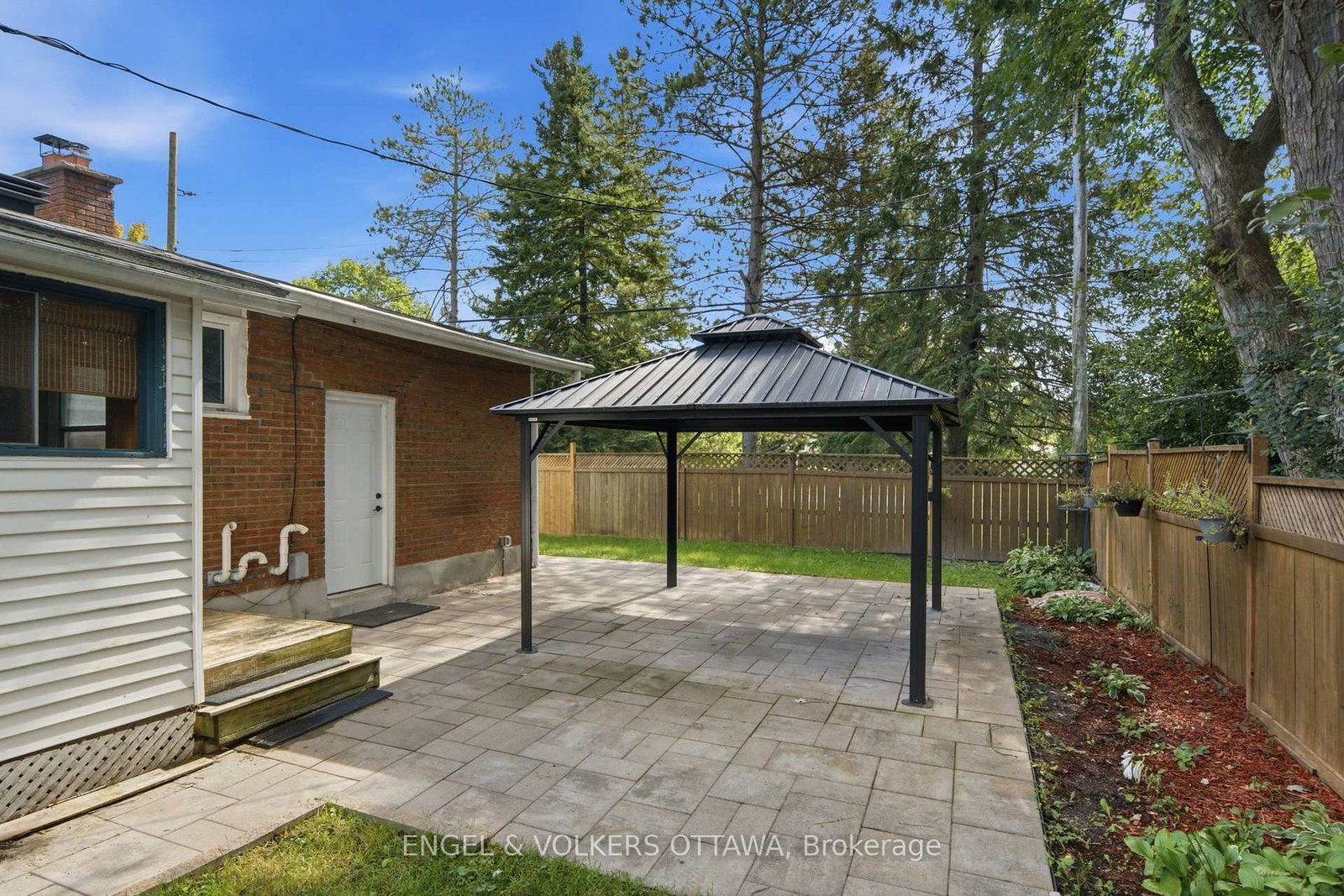 20 Parthia Avenue • Ottawa, ON photo 38
