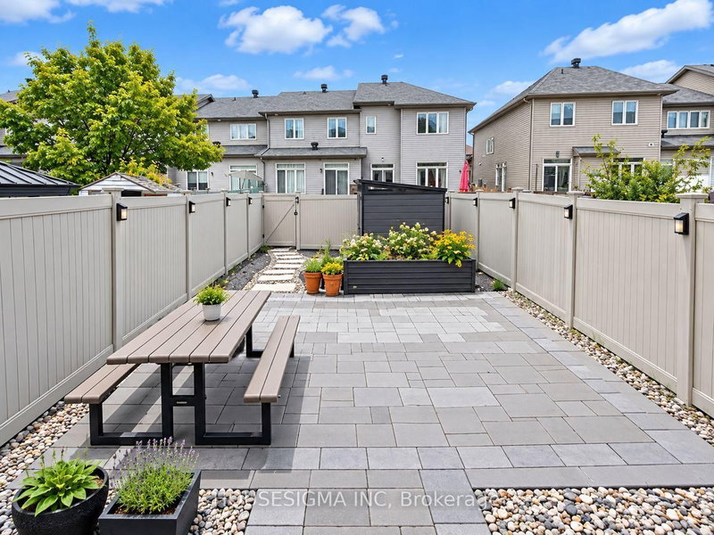 156 Popplewell Crescent