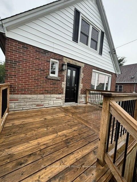 46 Delevan Crescent