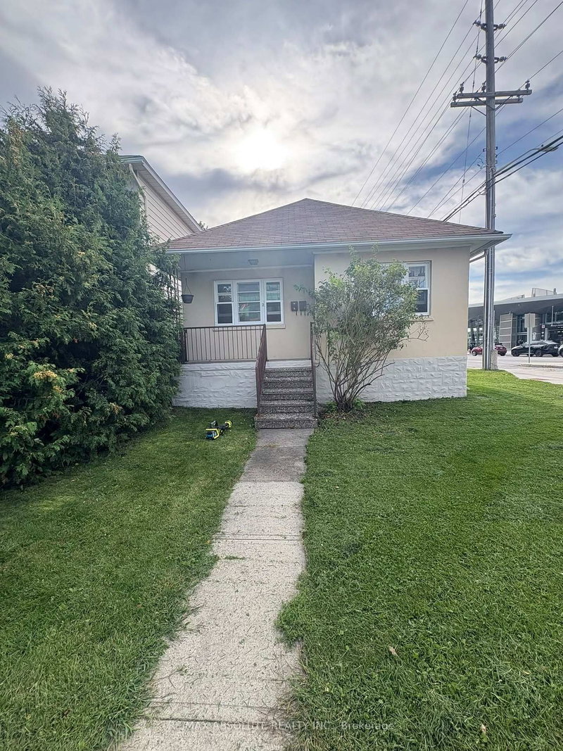 1 - 2 Holland Avenue