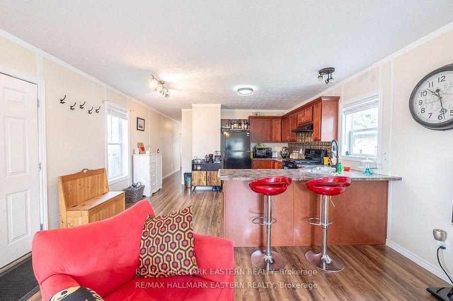 6 Hillview Drive • Cobourg, ON photo 4