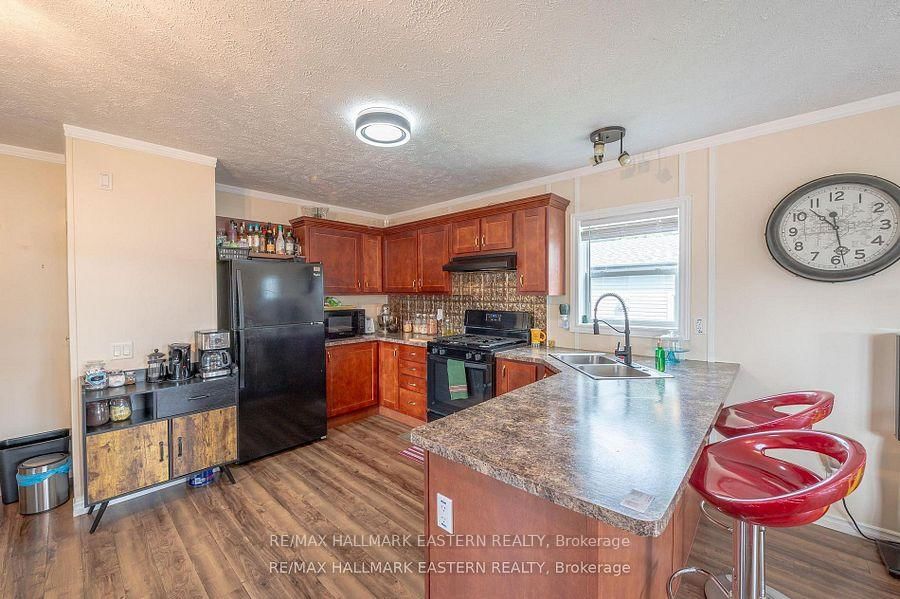 6 Hillview Drive • Cobourg, ON photo 6