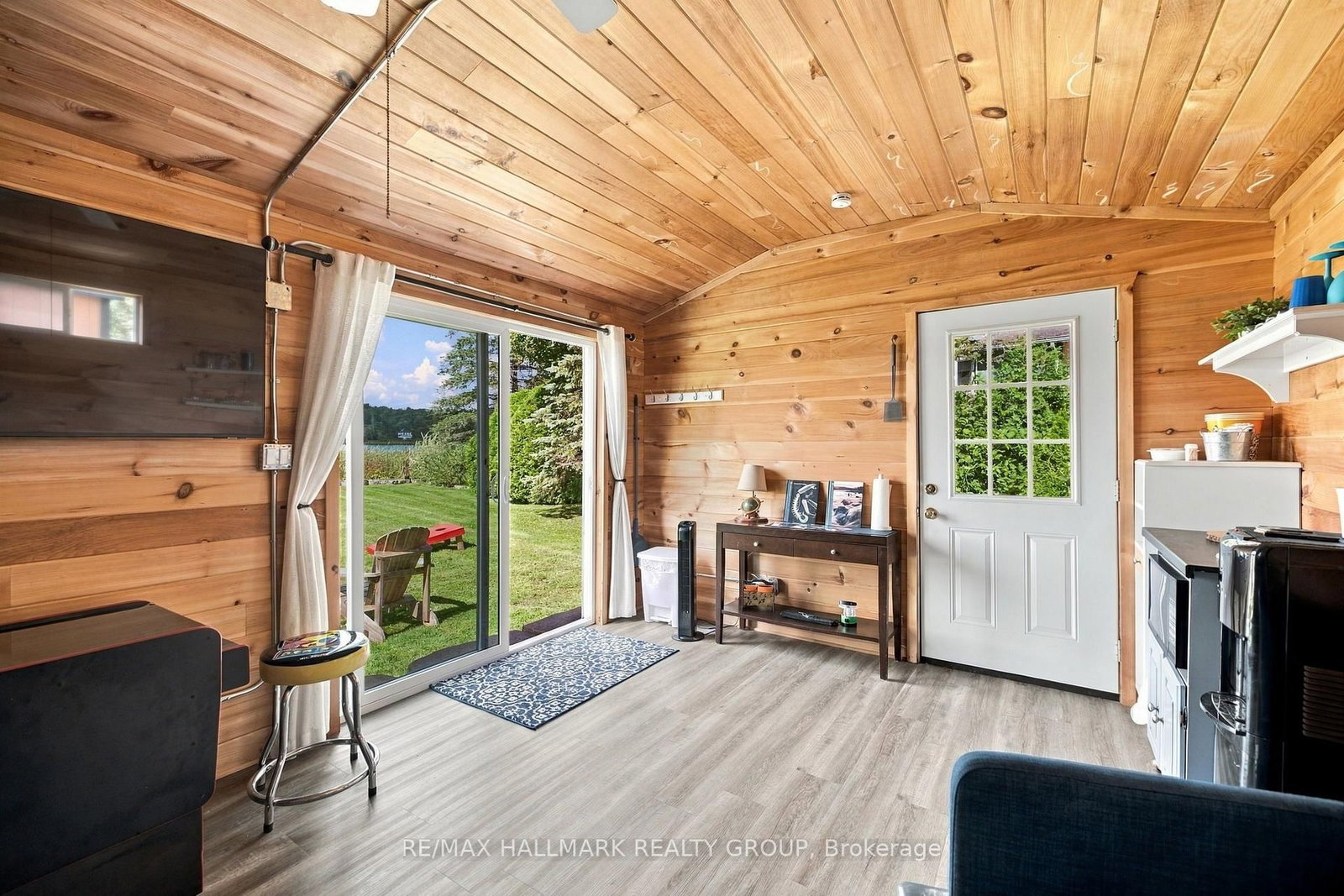 92 Kerry Point Road • Leeds and the Thousand Islands, ON photo 40