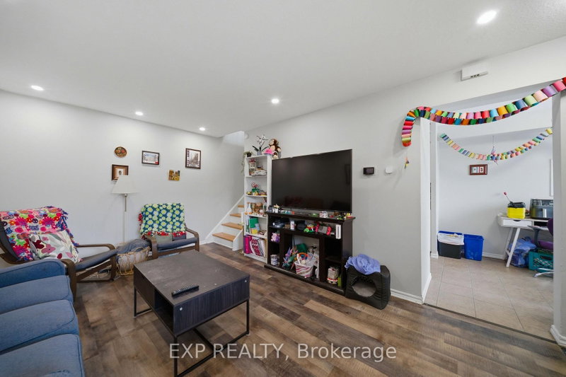 11 - 1675 Heatherington Road
