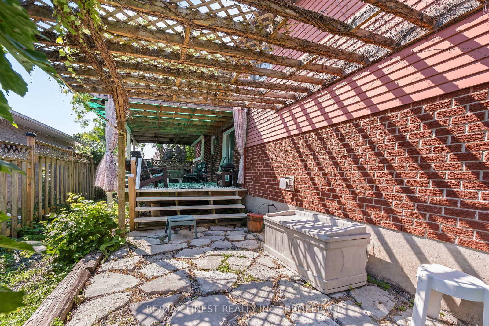 105 Grenadier Drive • Kingston, ON photo 37