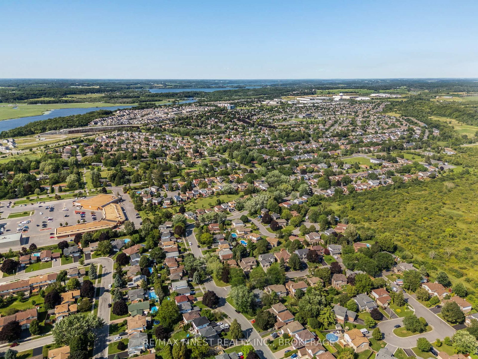 105 Grenadier Drive • Kingston, ON photo 45