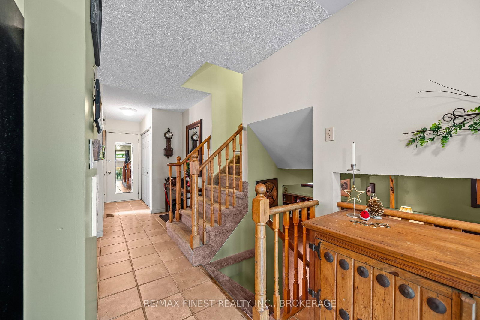 105 Grenadier Drive • Kingston, ON photo 7