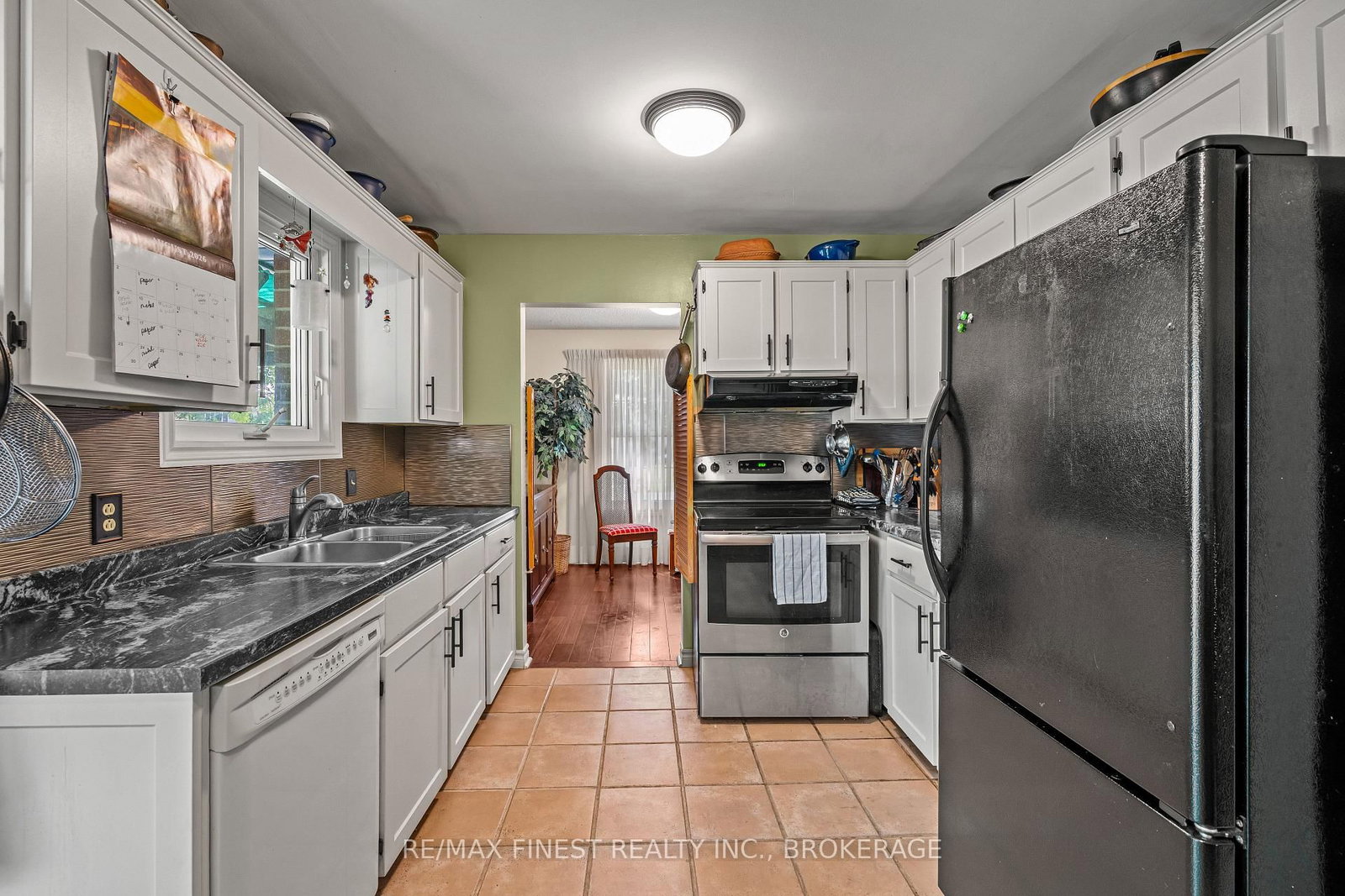 105 Grenadier Drive • Kingston, ON photo 8