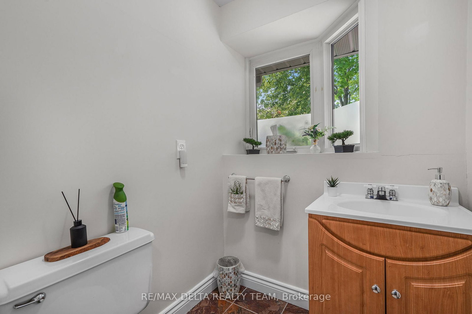 1107 Des Forets Avenue • Ottawa, ON photo 12