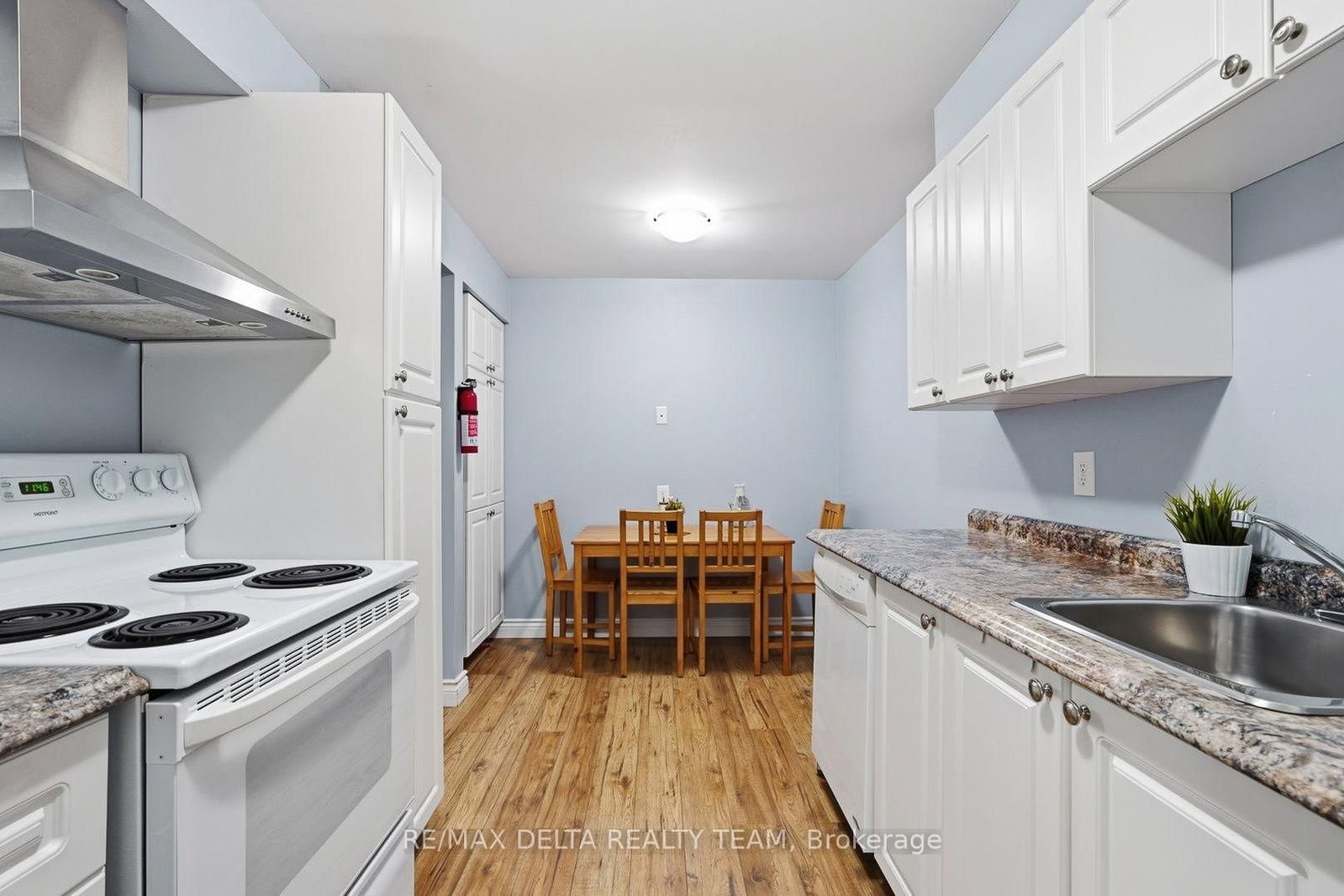 1107 Des Forets Avenue • Ottawa, ON photo 9