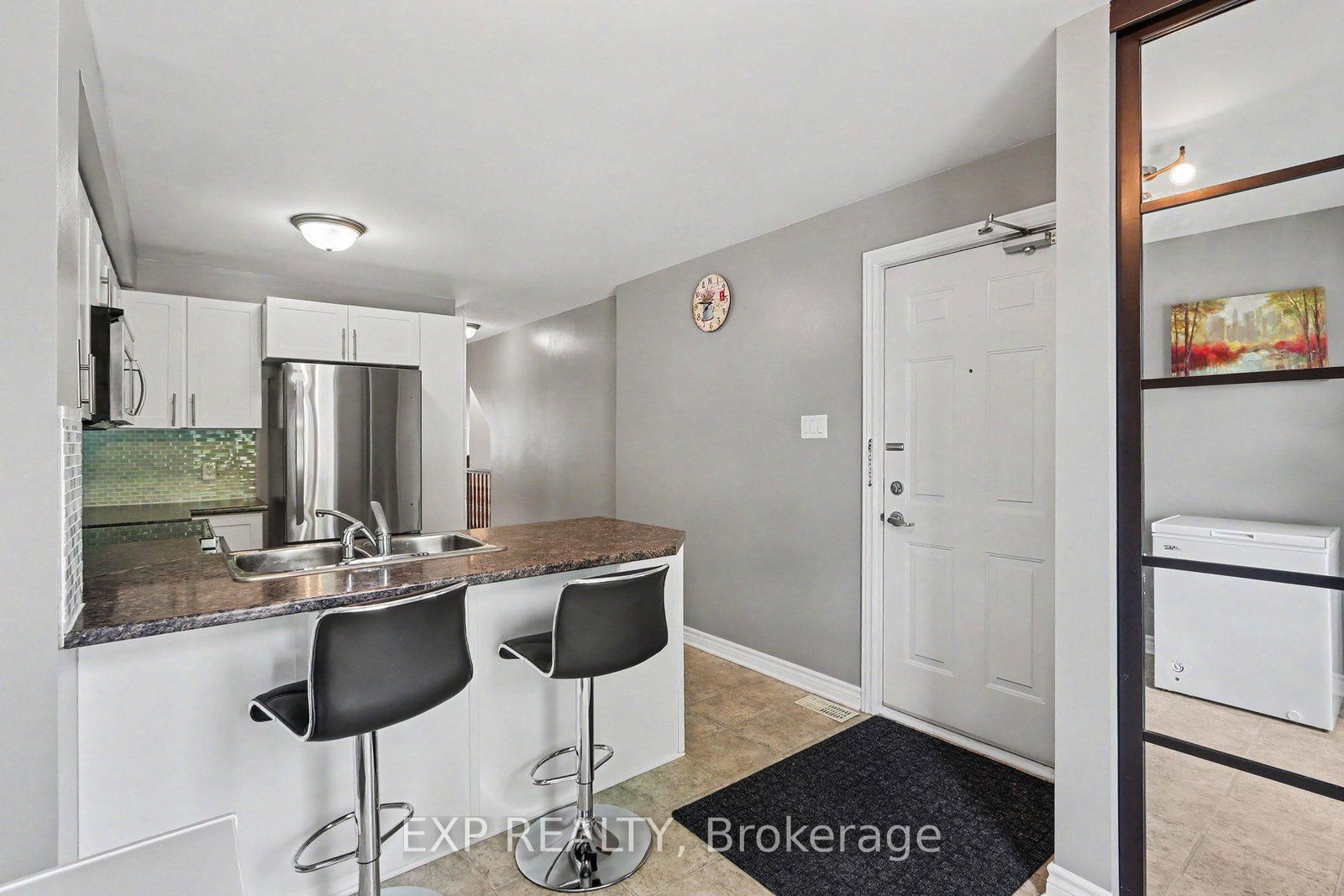 724A Chapman Mills Drive • Ottawa, ON photo 6