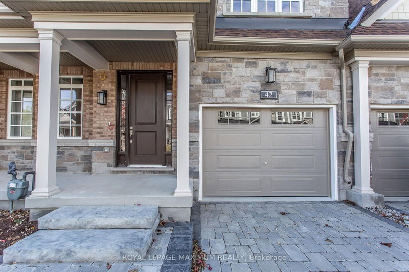 42 Windsor Circle