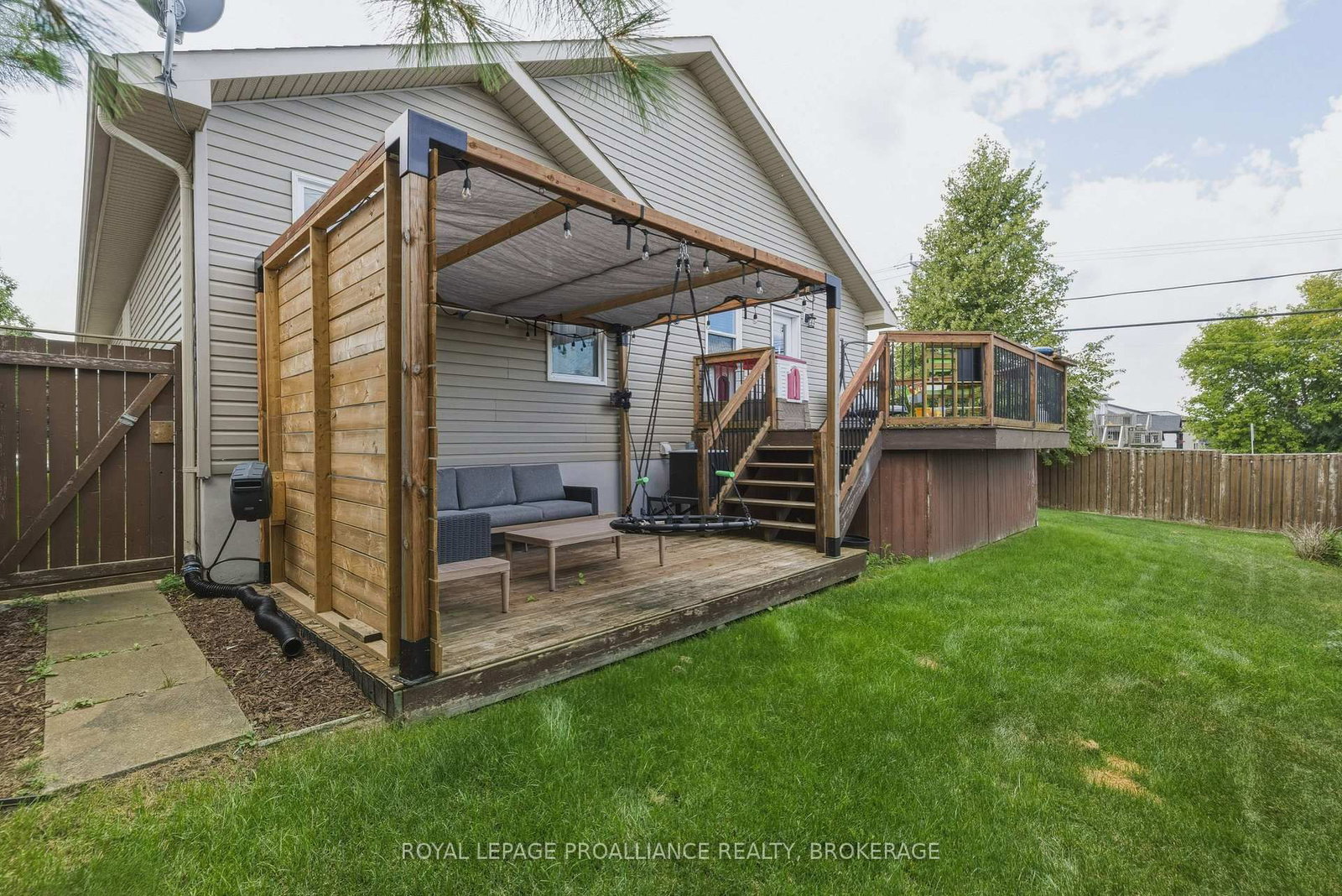 1464 Ottawa Street • Kingston, ON photo 39