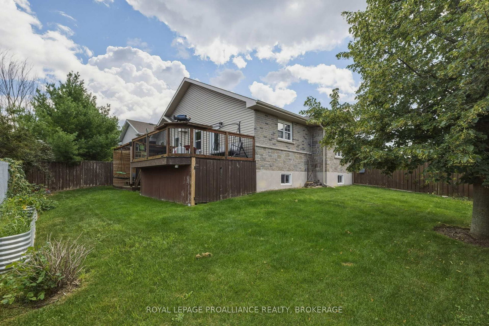 1464 Ottawa Street • Kingston, ON photo 41