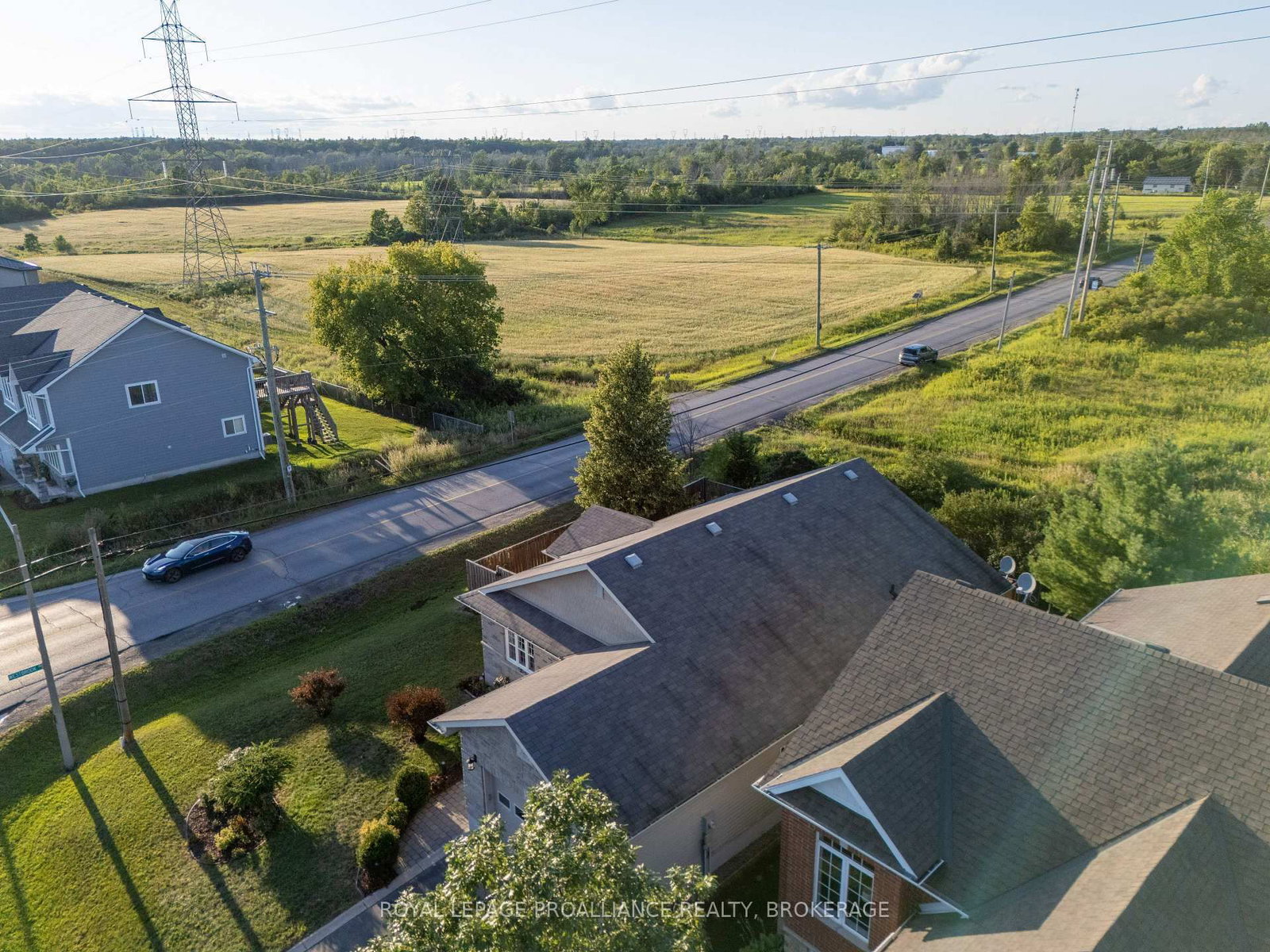 1464 Ottawa Street • Kingston, ON photo 45